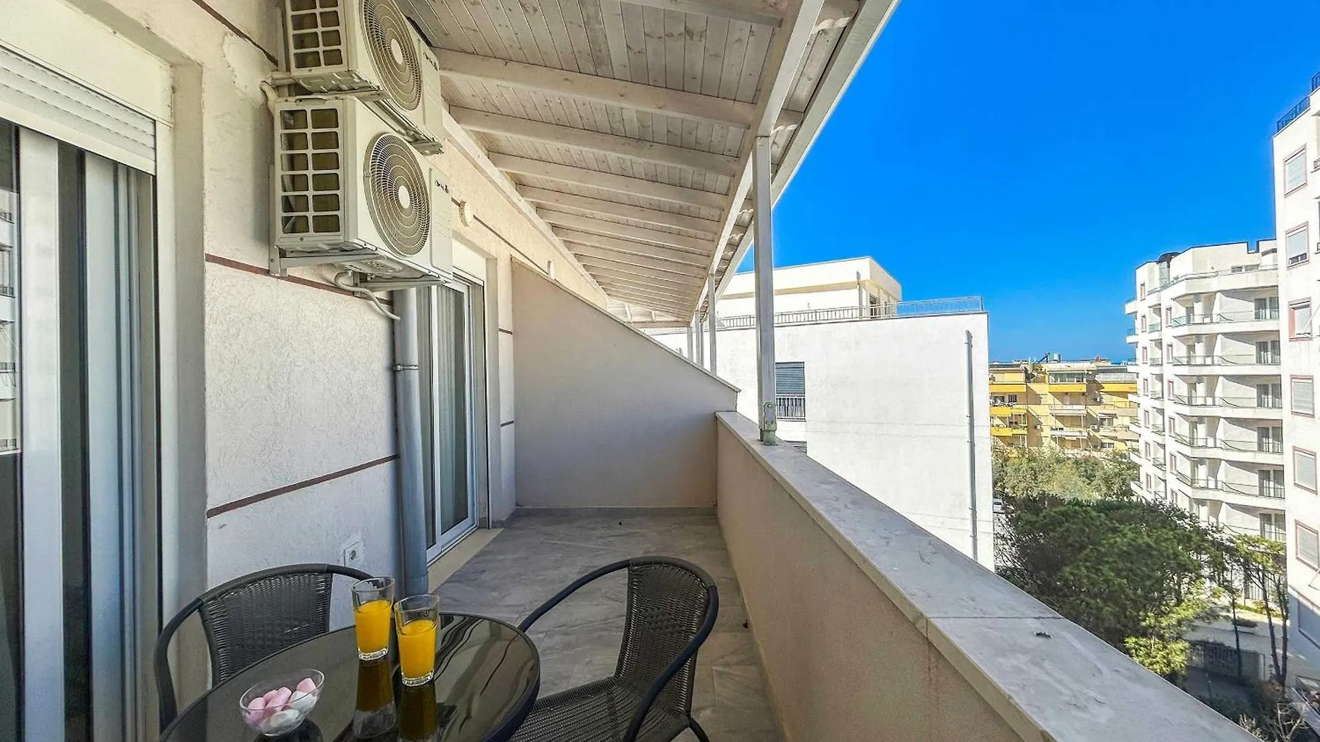 1 Bedroom 818 Golem  Daire
